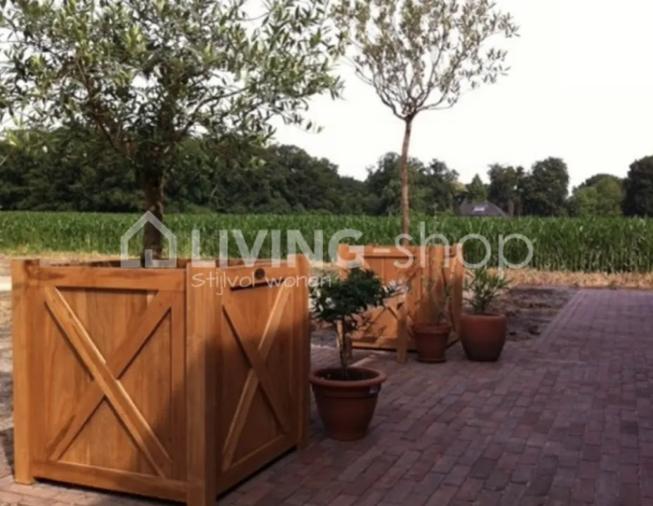 Castle-Line Bloempot teak met kruisen 50x50x50CM