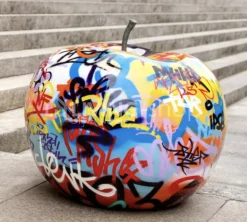 BULL&STEIN Graffiti appel outdoor 59x59cm H46cm 20kg