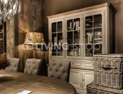 TIMELESS LIVING Greige vitrinekast landelijke stijl