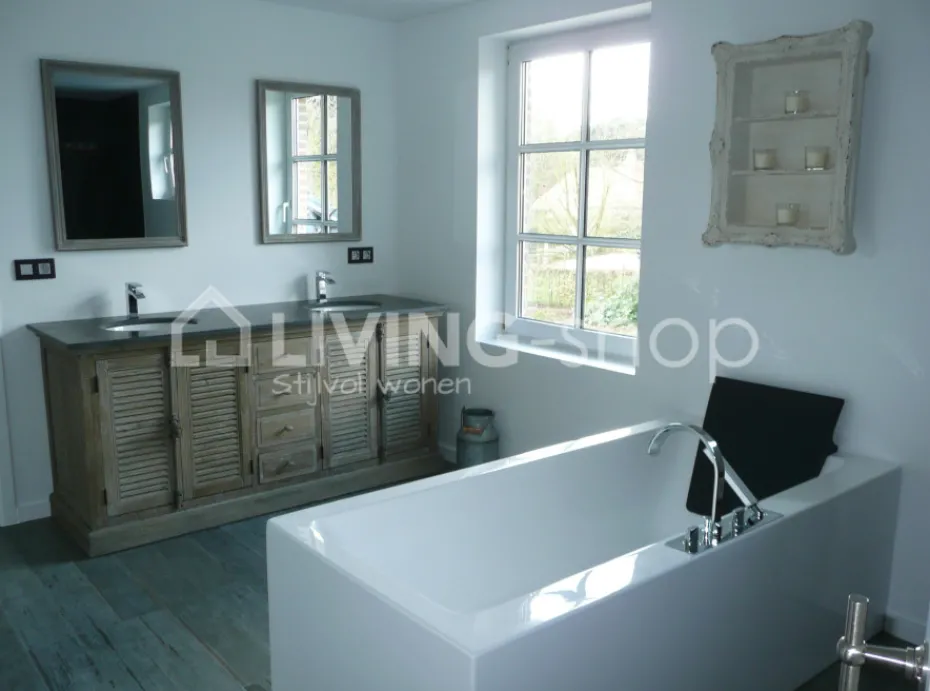 TIMELESS LIVING Landelijk badkamermeubel louvredeuren met natuursteen en 2 lavabo's