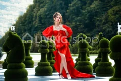 Schaakstukken tuinbeelden kunstgras