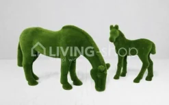 Tuinbeelden 3 paardenbeelden