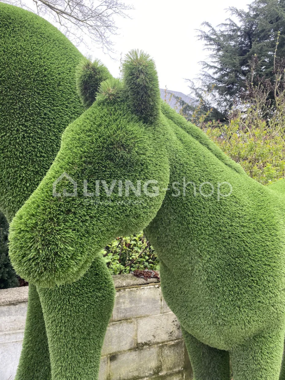 Tuinbeelden 3 paardenbeelden